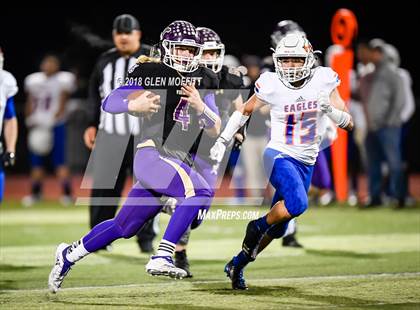 Thumbnail 2 in Graham-Kapowsin @ Lake Stevens (WIAA 4A Quarterfinal) photogallery.