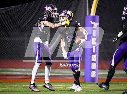 Thumbnail 1 in Graham-Kapowsin @ Lake Stevens (WIAA 4A Quarterfinal) photogallery.