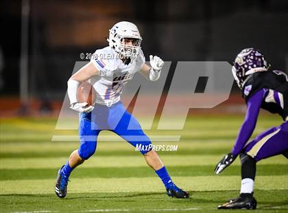 Thumbnail 2 in Graham-Kapowsin @ Lake Stevens (WIAA 4A Quarterfinal) photogallery.