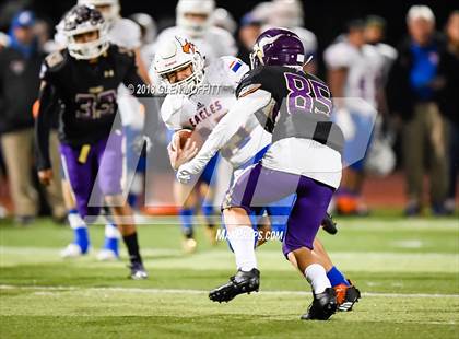 Thumbnail 2 in Graham-Kapowsin @ Lake Stevens (WIAA 4A Quarterfinal) photogallery.