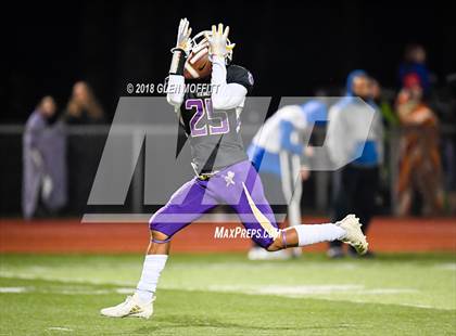 Thumbnail 2 in Graham-Kapowsin @ Lake Stevens (WIAA 4A Quarterfinal) photogallery.