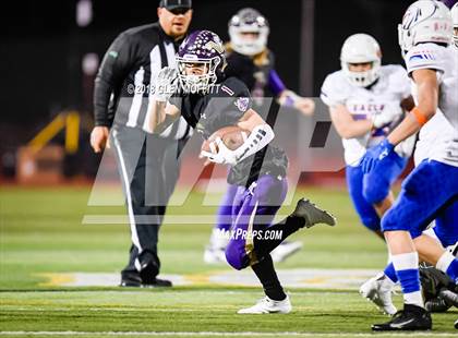 Thumbnail 3 in Graham-Kapowsin @ Lake Stevens (WIAA 4A Quarterfinal) photogallery.