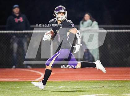 Thumbnail 3 in Graham-Kapowsin @ Lake Stevens (WIAA 4A Quarterfinal) photogallery.