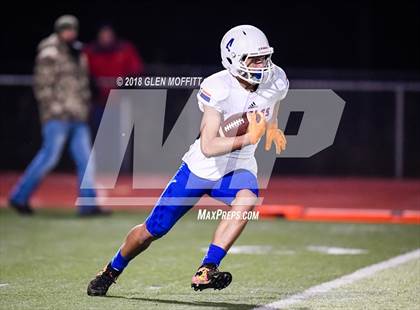 Thumbnail 2 in Graham-Kapowsin @ Lake Stevens (WIAA 4A Quarterfinal) photogallery.