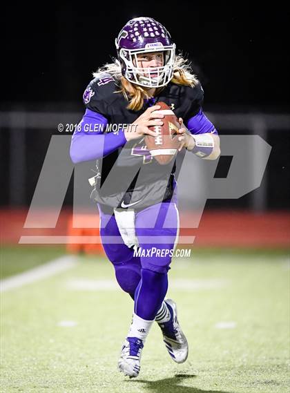 Thumbnail 3 in Graham-Kapowsin @ Lake Stevens (WIAA 4A Quarterfinal) photogallery.