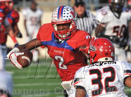 Thumbnail 2 in Midway vs. Cedar Hill (UIL 5A Division 2 Region1 Final) photogallery.