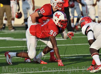 Thumbnail 2 in Midway vs. Cedar Hill (UIL 5A Division 2 Region1 Final) photogallery.