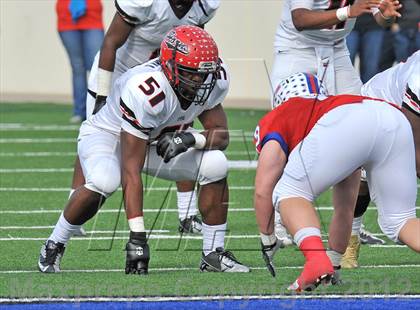 Thumbnail 2 in Midway vs. Cedar Hill (UIL 5A Division 2 Region1 Final) photogallery.
