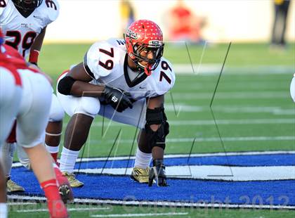 Thumbnail 2 in Midway vs. Cedar Hill (UIL 5A Division 2 Region1 Final) photogallery.
