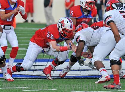 Thumbnail 1 in Midway vs. Cedar Hill (UIL 5A Division 2 Region1 Final) photogallery.