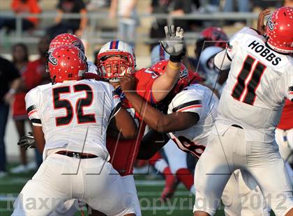 Thumbnail 1 in Midway vs. Cedar Hill (UIL 5A Division 2 Region1 Final) photogallery.