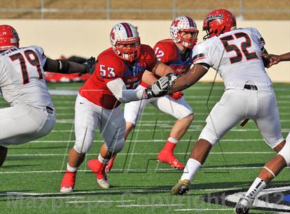 Thumbnail 1 in Midway vs. Cedar Hill (UIL 5A Division 2 Region1 Final) photogallery.