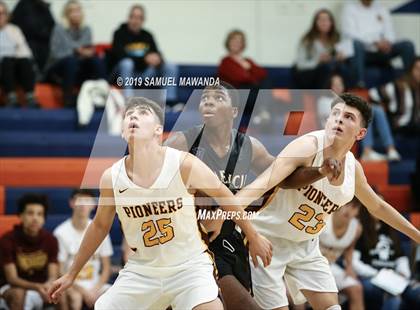 Thumbnail 3 in  Valencia vs Simi Valley (5th Annual West Valley Tip-Off Classic) photogallery.