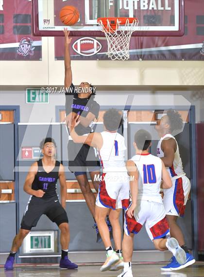 Thumbnail 2 in Garfield vs Folsom (Rancho Mirage Holiday Invitational) photogallery.