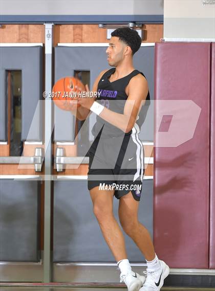 Thumbnail 1 in Garfield vs Folsom (Rancho Mirage Holiday Invitational) photogallery.