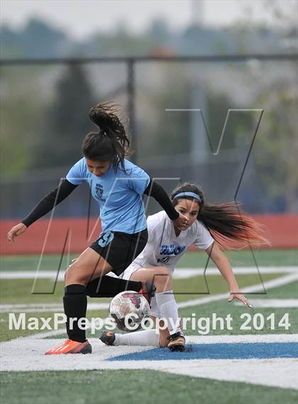Thumbnail 3 in Pueblo West @ Valor Christian (CHSAA 4A Round 1) photogallery.
