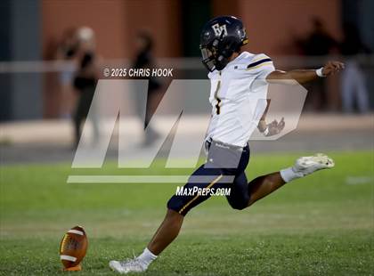 Thumbnail 3 in Flowing Wells @ Amphitheater photogallery.