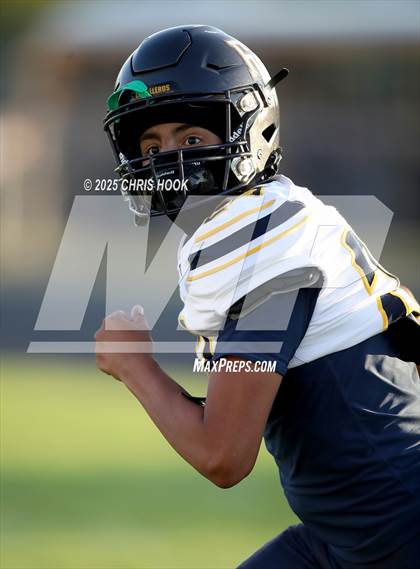 Thumbnail 1 in Flowing Wells @ Amphitheater photogallery.