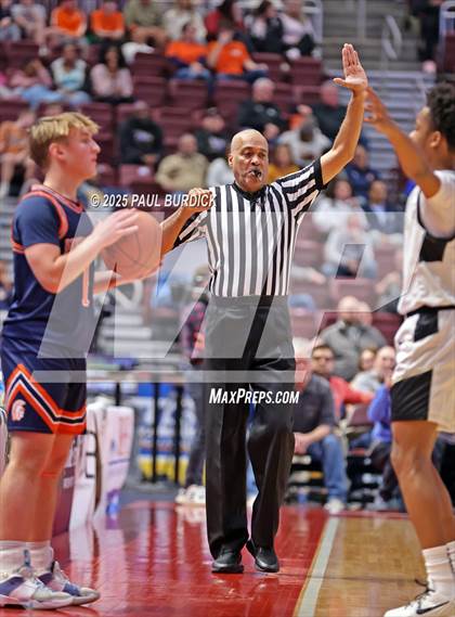 Thumbnail 2 in Neumann-Goretti vs. Hershey (PIAA 5A Championship) photogallery.