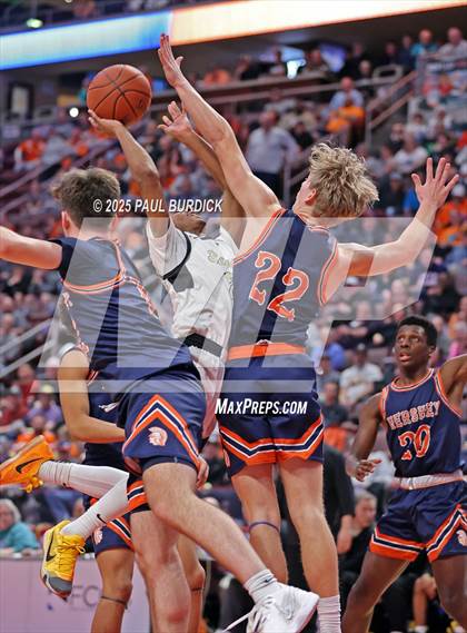 Thumbnail 3 in Neumann-Goretti vs. Hershey (PIAA 5A Championship) photogallery.