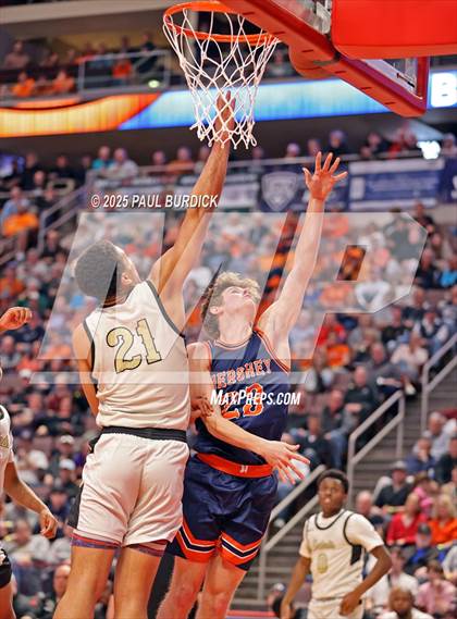 Thumbnail 3 in Neumann-Goretti vs. Hershey (PIAA 5A Championship) photogallery.