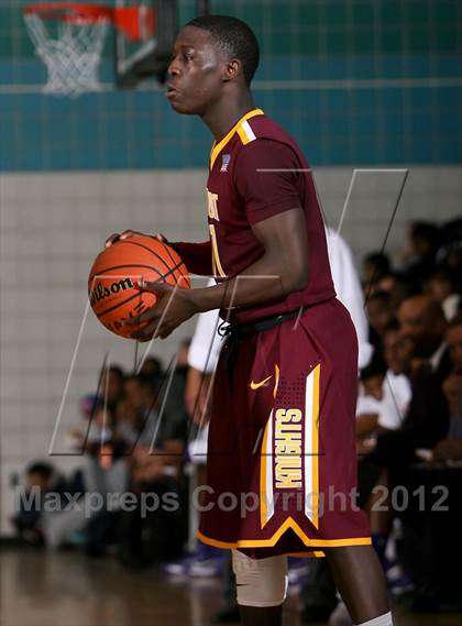 Thumbnail 1 in Mt. Vernon vs. Bishop Loughlin (7th Annual Ruker Christmas Classic) photogallery.