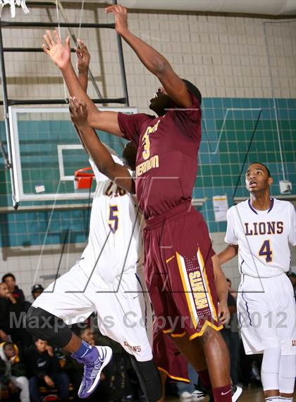 Thumbnail 1 in Mt. Vernon vs. Bishop Loughlin (7th Annual Ruker Christmas Classic) photogallery.