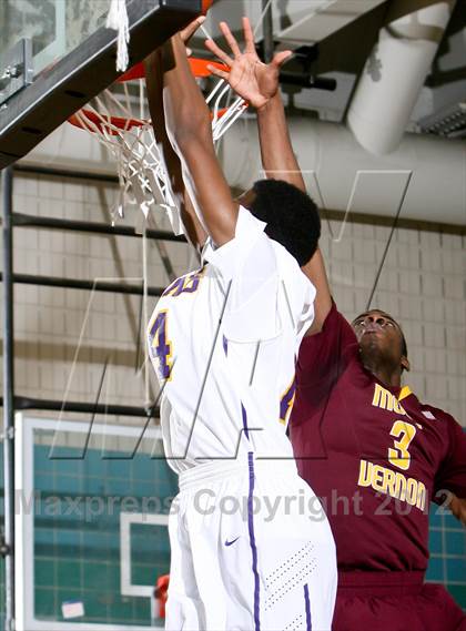 Thumbnail 3 in Mt. Vernon vs. Bishop Loughlin (7th Annual Ruker Christmas Classic) photogallery.