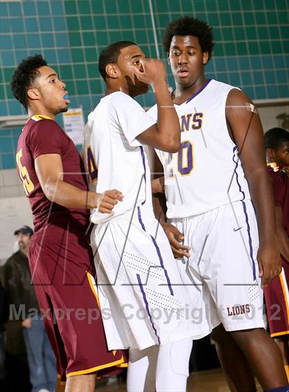 Thumbnail 2 in Mt. Vernon vs. Bishop Loughlin (7th Annual Ruker Christmas Classic) photogallery.