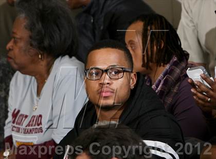 Thumbnail 3 in Mt. Vernon vs. Bishop Loughlin (7th Annual Ruker Christmas Classic) photogallery.