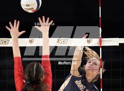Thumbnail 1 in Grafton @ James Wood (VHSL Class 4 State Final) photogallery.