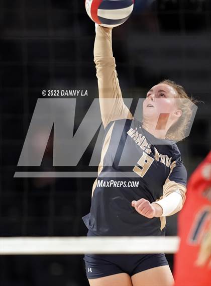Thumbnail 3 in Grafton @ James Wood (VHSL Class 4 State Final) photogallery.