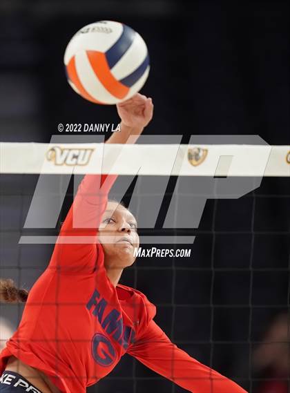 Thumbnail 2 in Grafton @ James Wood (VHSL Class 4 State Final) photogallery.