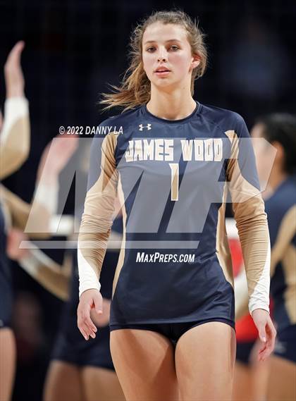 Thumbnail 3 in Grafton @ James Wood (VHSL Class 4 State Final) photogallery.