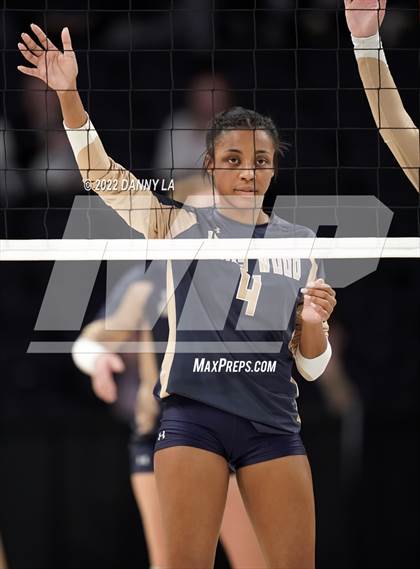 Thumbnail 2 in Grafton @ James Wood (VHSL Class 4 State Final) photogallery.