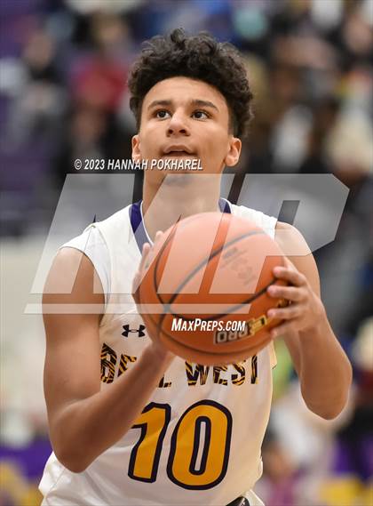 Thumbnail 3 in Creighton Prep @ Bellevue West photogallery.