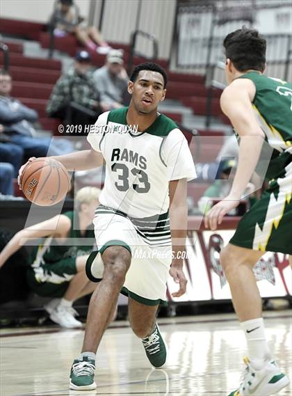 Thumbnail 1 in Edison vs. Murrieta Mesa (Rancho Mirage Holiday Invitational) photogallery.