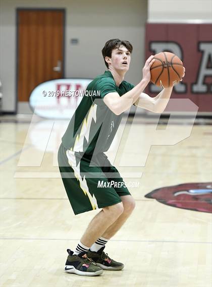 Thumbnail 1 in Edison vs. Murrieta Mesa (Rancho Mirage Holiday Invitational) photogallery.