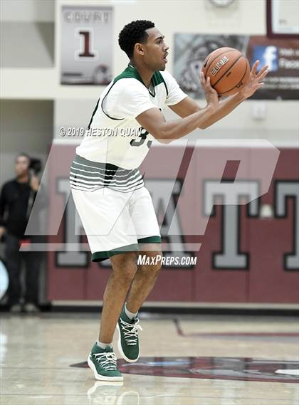 Thumbnail 2 in Edison vs. Murrieta Mesa (Rancho Mirage Holiday Invitational) photogallery.