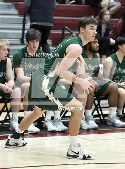 Thumbnail 3 in Edison vs. Murrieta Mesa (Rancho Mirage Holiday Invitational) photogallery.