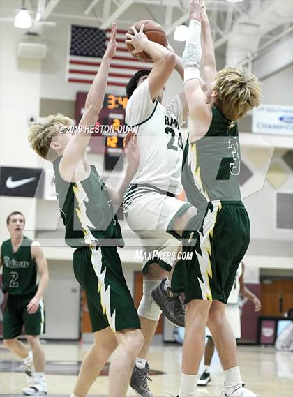 Thumbnail 3 in Edison vs. Murrieta Mesa (Rancho Mirage Holiday Invitational) photogallery.