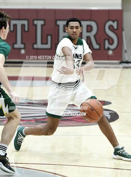 Thumbnail 3 in Edison vs. Murrieta Mesa (Rancho Mirage Holiday Invitational) photogallery.