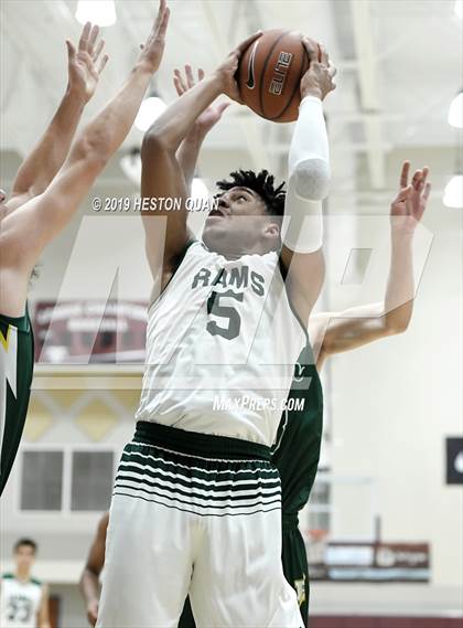 Thumbnail 3 in Edison vs. Murrieta Mesa (Rancho Mirage Holiday Invitational) photogallery.