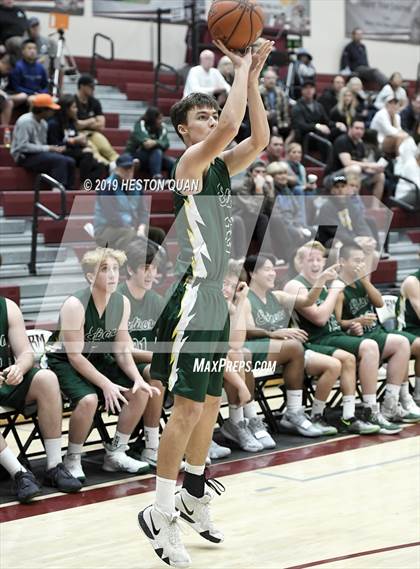 Thumbnail 2 in Edison vs. Murrieta Mesa (Rancho Mirage Holiday Invitational) photogallery.
