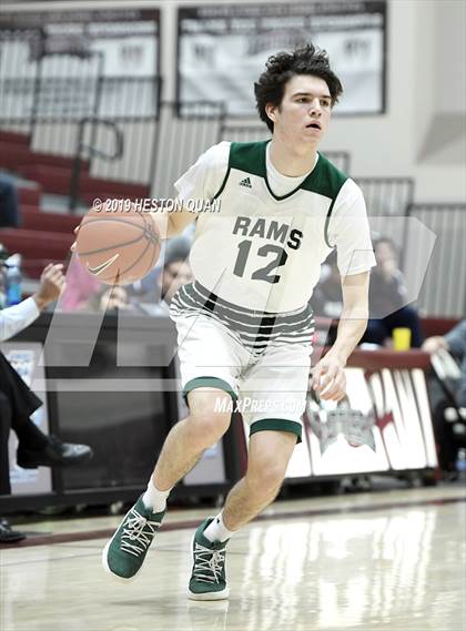 Thumbnail 1 in Edison vs. Murrieta Mesa (Rancho Mirage Holiday Invitational) photogallery.