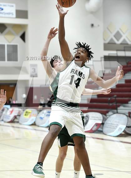 Thumbnail 3 in Edison vs. Murrieta Mesa (Rancho Mirage Holiday Invitational) photogallery.