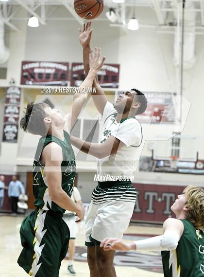 Thumbnail 1 in Edison vs. Murrieta Mesa (Rancho Mirage Holiday Invitational) photogallery.