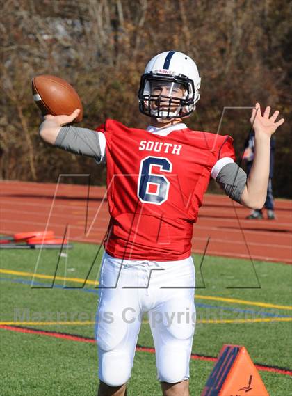 Thumbnail 3 in North vs South (Section 1 Exceptional Senior Bowl) photogallery.