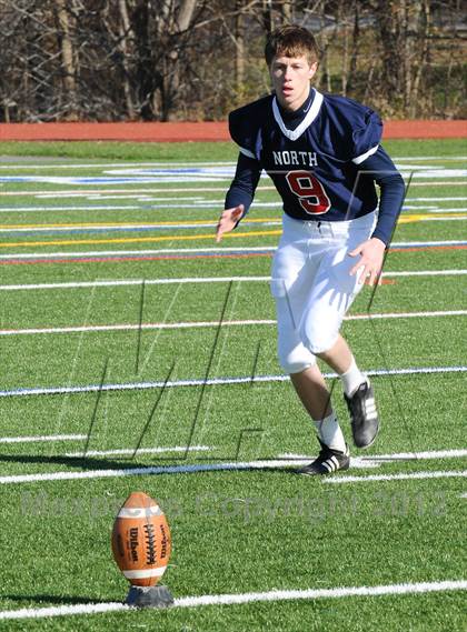 Thumbnail 3 in North vs South (Section 1 Exceptional Senior Bowl) photogallery.