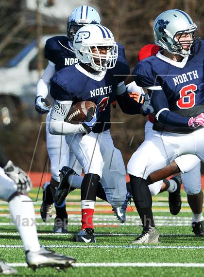 Thumbnail 2 in North vs South (Section 1 Exceptional Senior Bowl) photogallery.